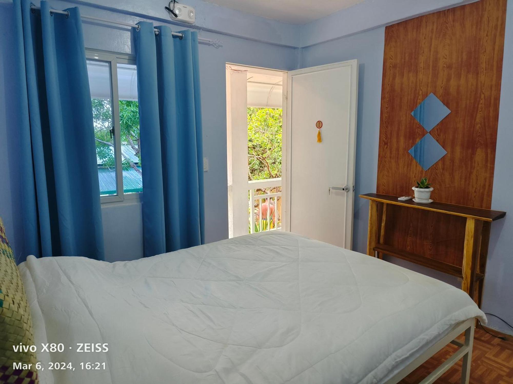 Ani Marie Guest House Coron Exterior photo